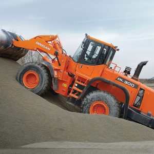 Cargador Frontal DL300 DOOSAN 04